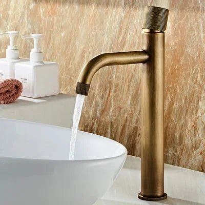Bathroom Faucet Antique Bronze Single-Handle Ceramic Valve