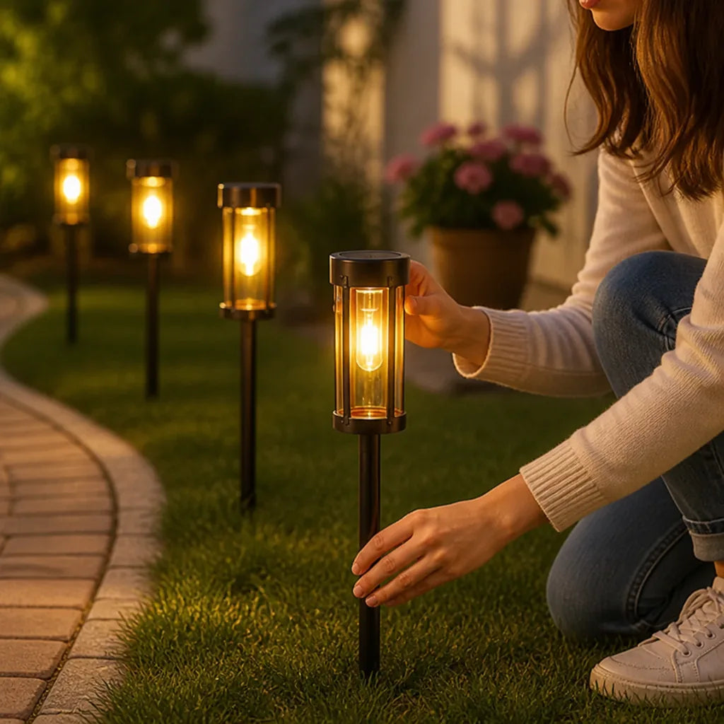 Solar Torch Light Automatic Dusk-To-Dawn & Ground Spike